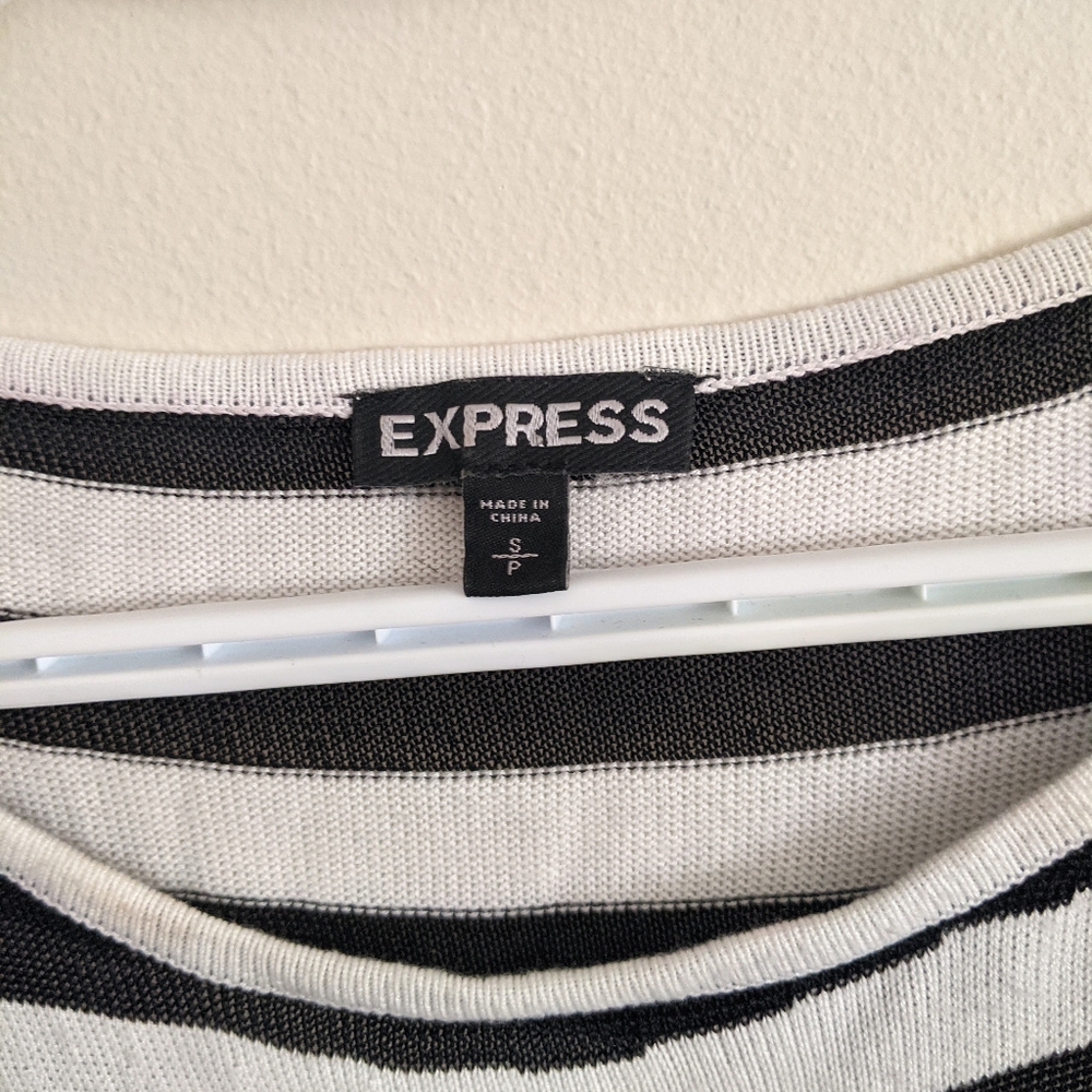 Express top - Picture 2 of 2